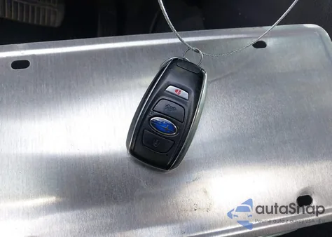 2018 Subaru Outback 3.6R Limited z USA, uszkodzony, nr VIN 4S4BSENC6J3256593